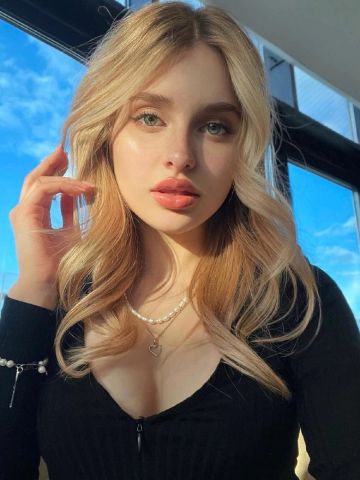 Николь